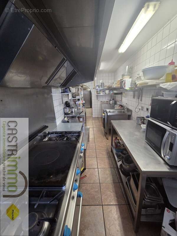 Restaurant dans le ce ntre de Restinclières - photo 8