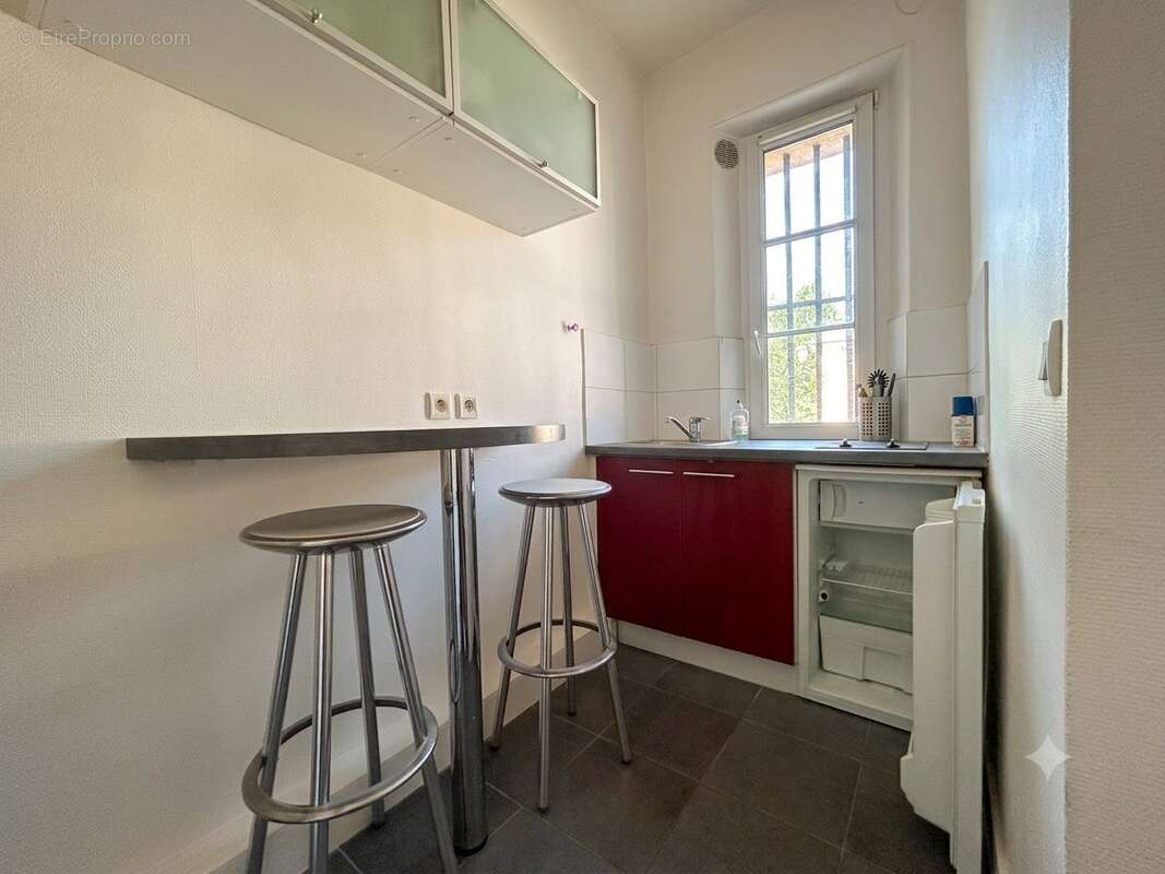 Appartement 24 m² à Versailles  - photo 4