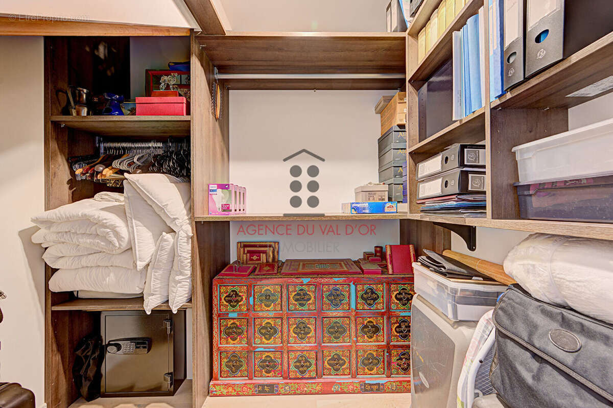 Appartement à SURESNES