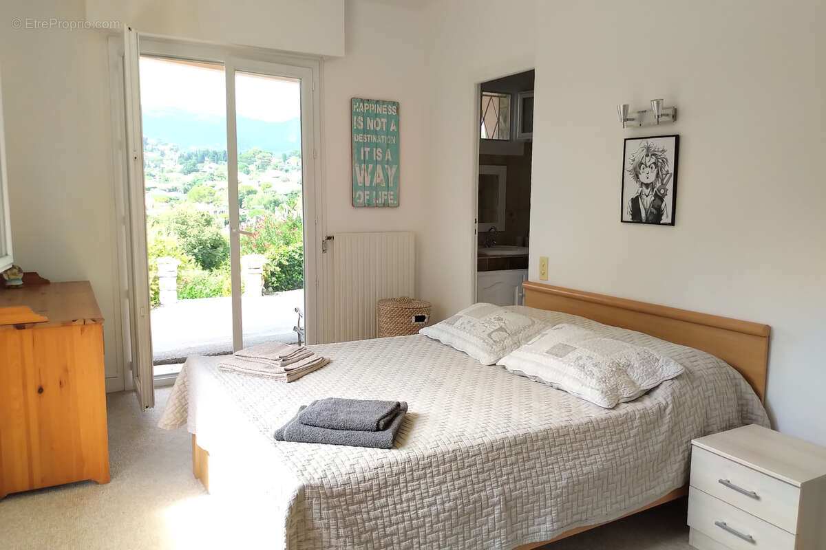 Propriete vence vue degagee collines piscine - photo 14