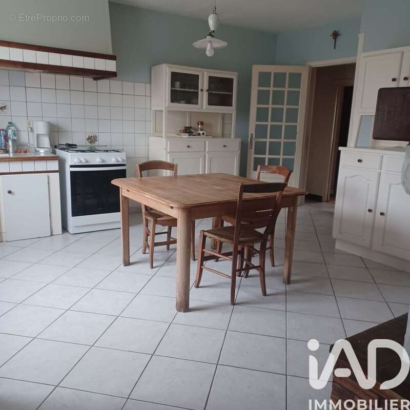 Photo 2 - Maison à SAINT-BONNET-SUR-GIRONDE