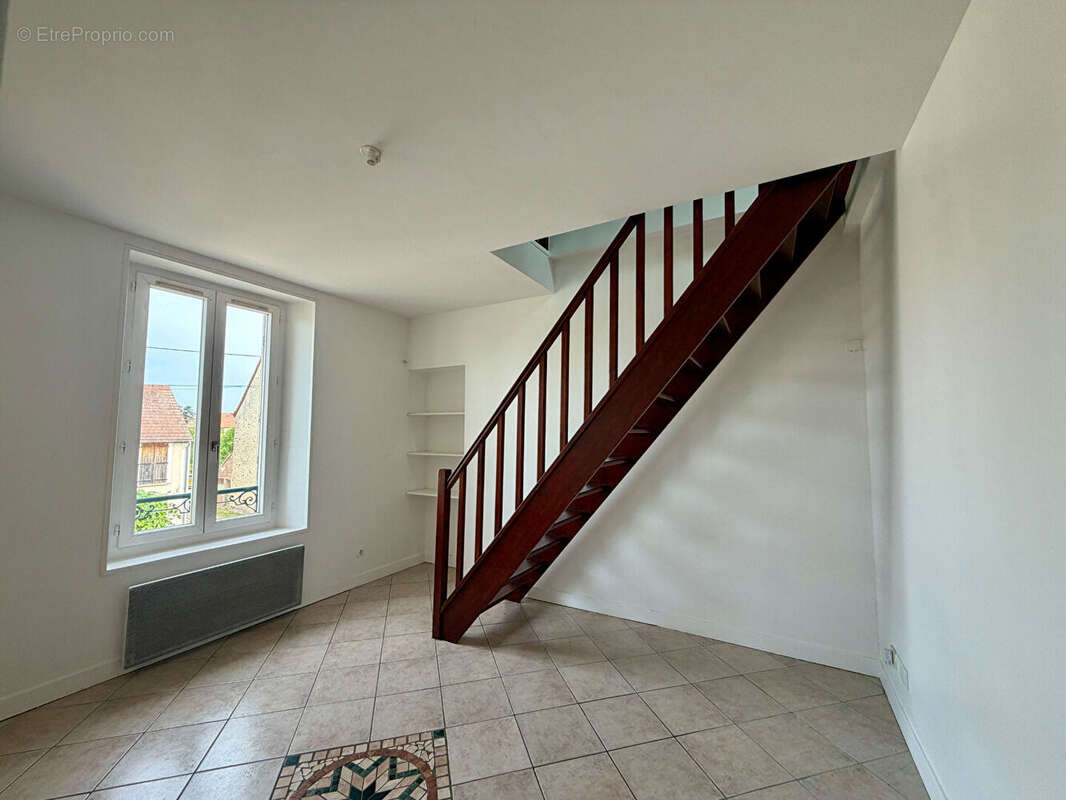 Appartement à LE PERRAY-EN-YVELINES