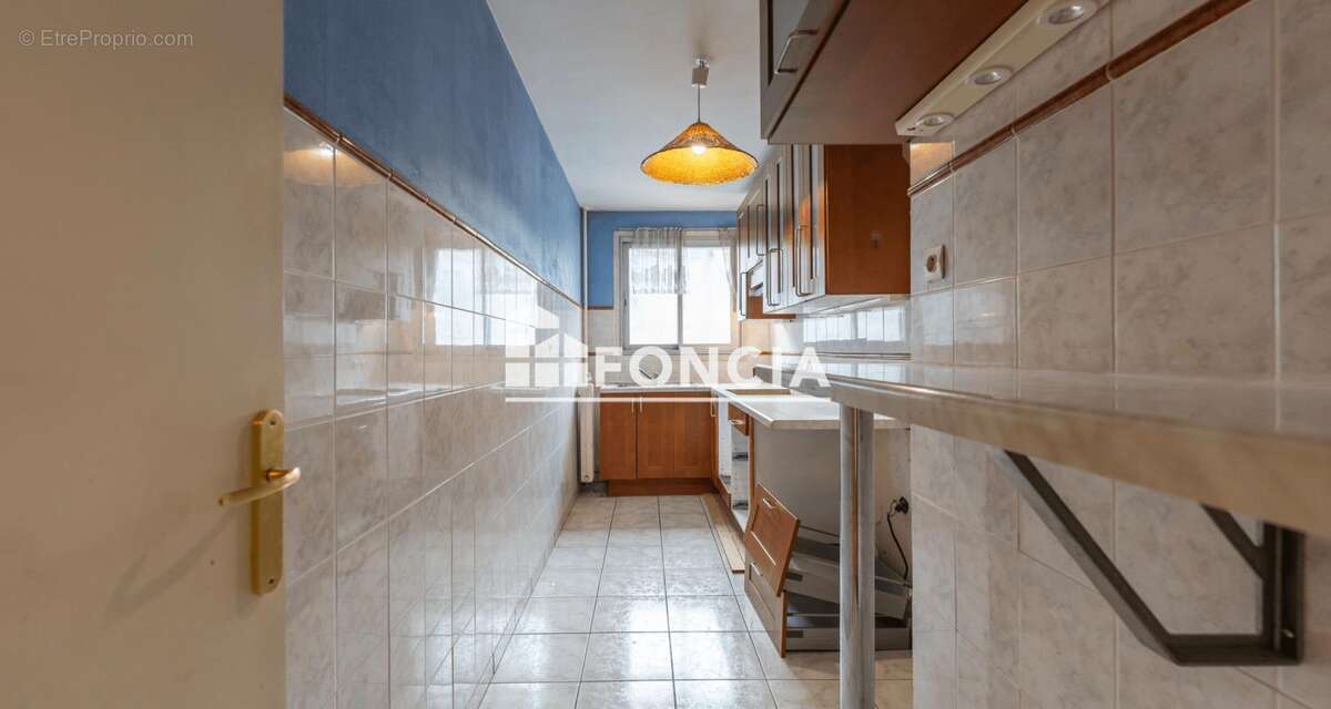 Appartement à PARIS-19E