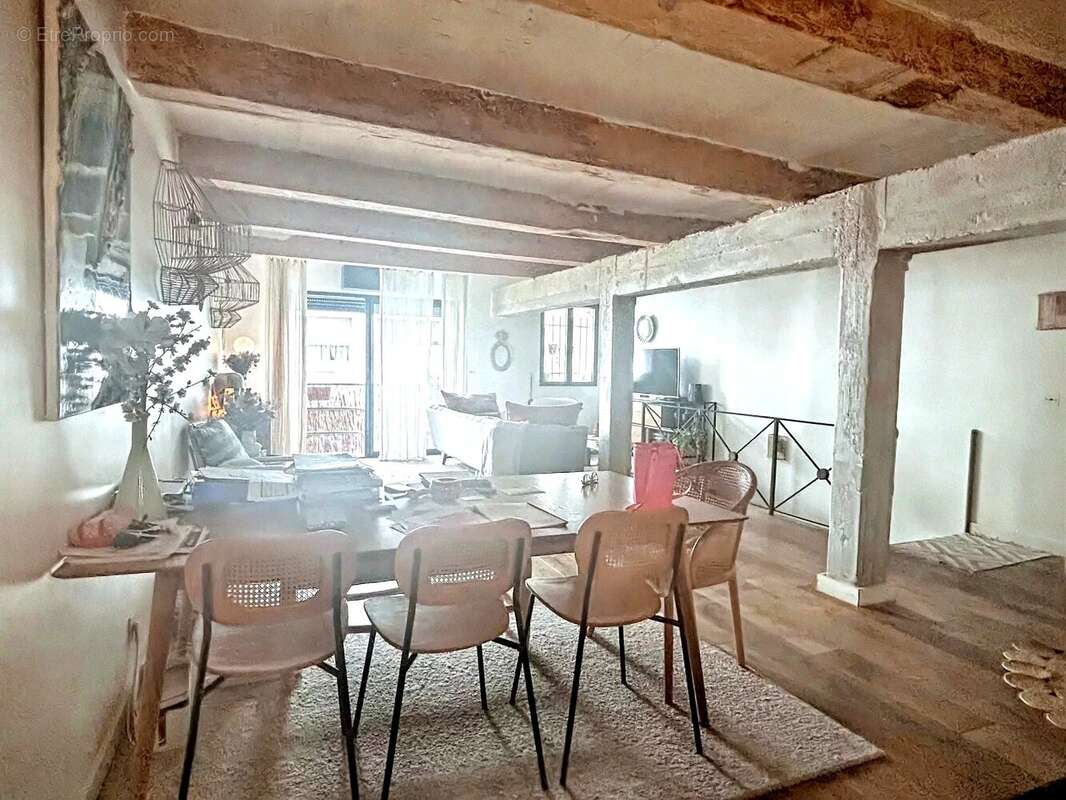 Appartement à MARSEILLE-7E