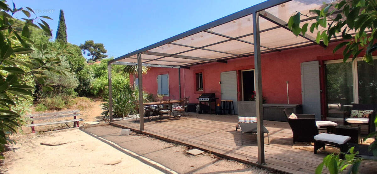 Villa T6 - Pin Rolland - 135m2 - photo 2