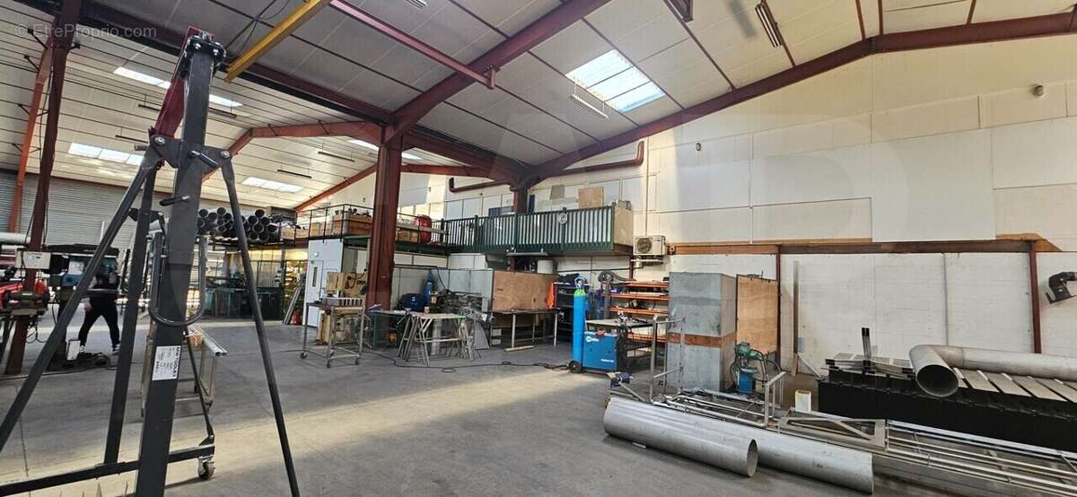 1006 m² à Rennes  - photo 12
