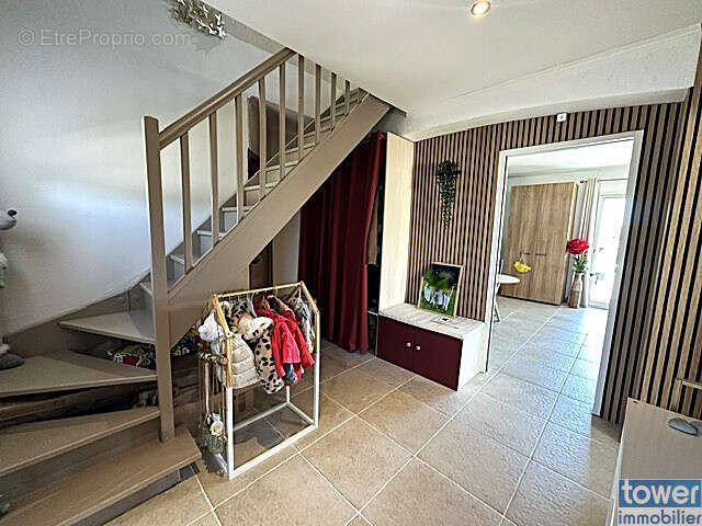 Maison à LAVERNOSE-LACASSE