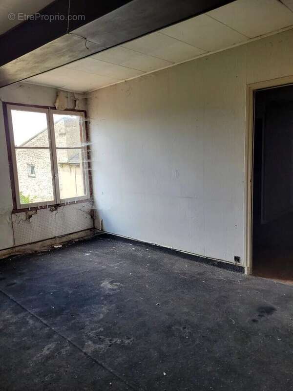Appartement à SAINT-POURCAIN-SUR-SIOULE