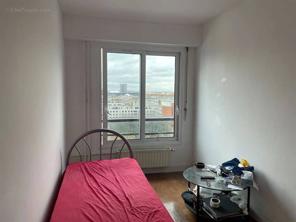 Appartement à PARIS-19E