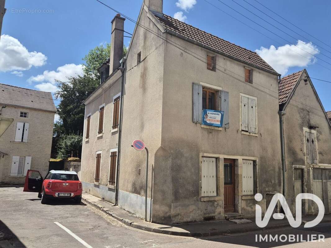 Maison 123 m² à Ancy-Le-Franc  - photo 2