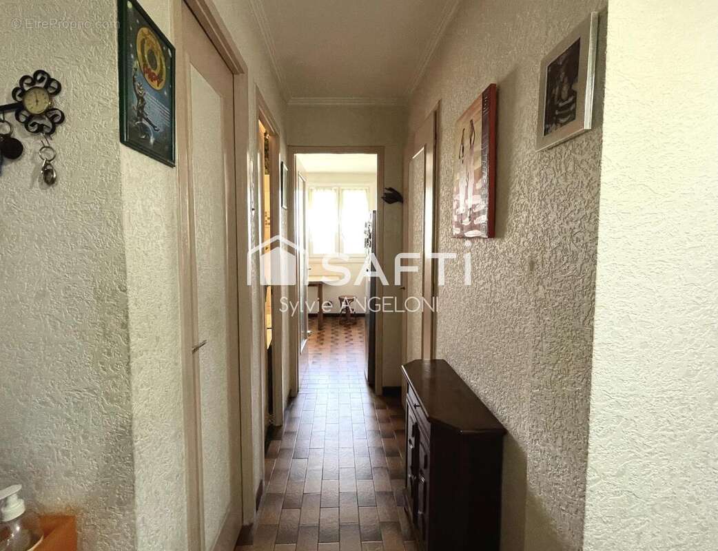 Photo 8 - Appartement à VENISSIEUX