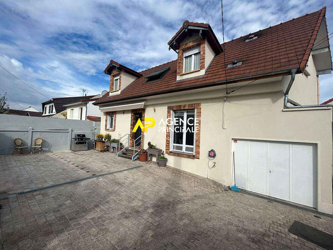 Maison à BEZONS