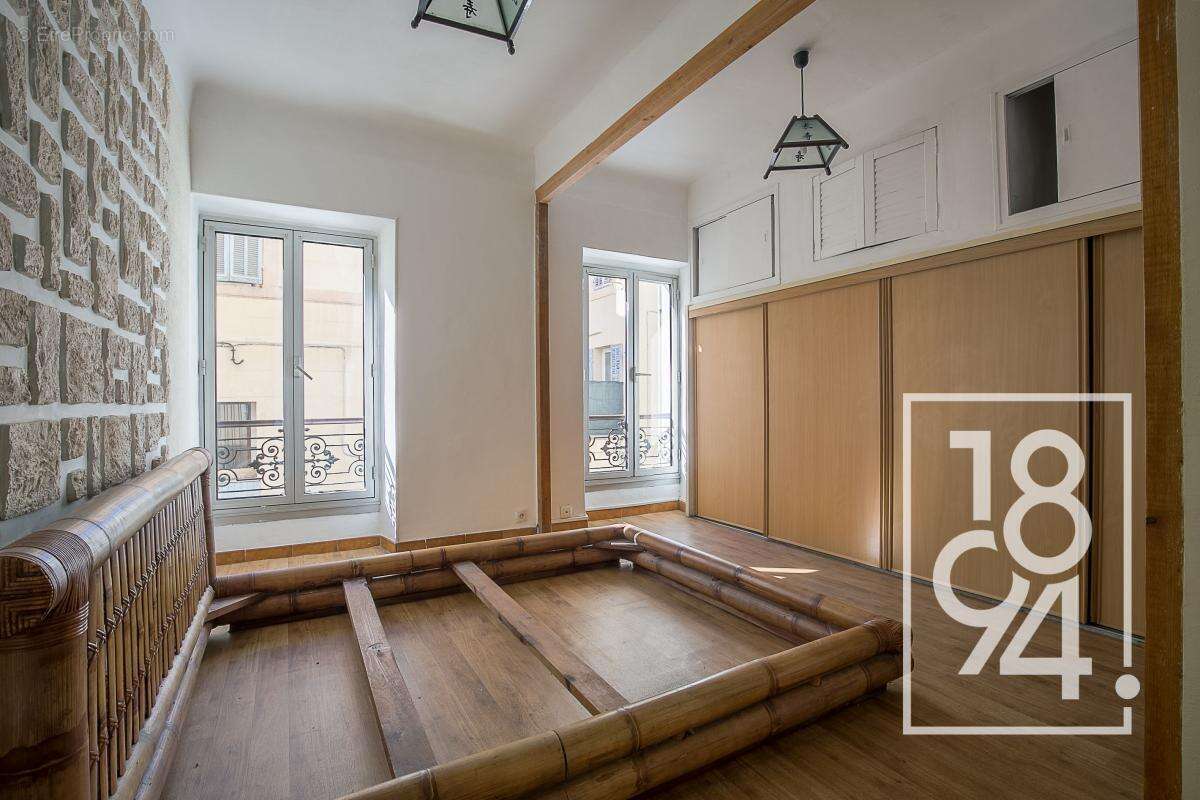 Appartement à MARSEILLE-7E