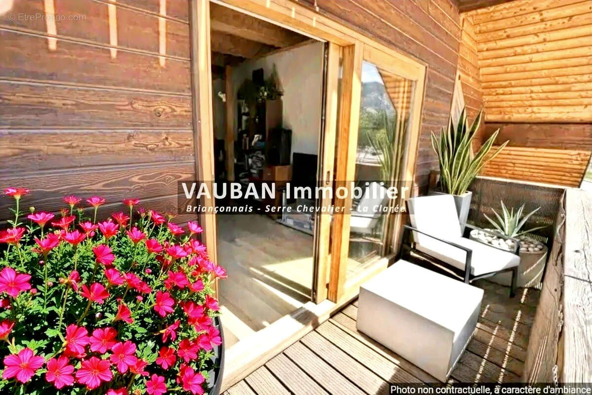 Spacieux duplex de type 4 avec balcon, Résidence récente, à Saint-Martin-de-Queyrières, à 5 min de Briançon - photo 2