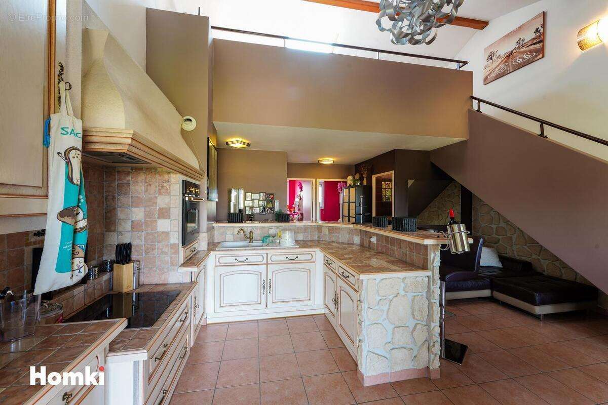 Appartement à MARSEILLE-13E