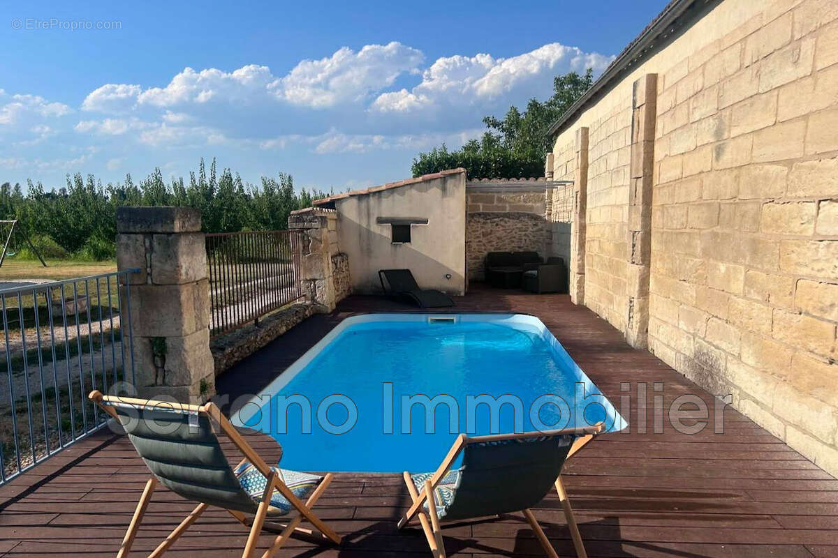 Maison 145 m² à Vallabregues  - photo 4