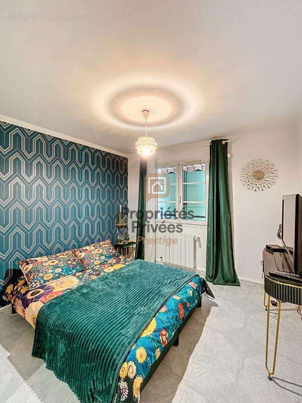 Maison à SAINT-MAXIMIN-LA-SAINTE-BAUME