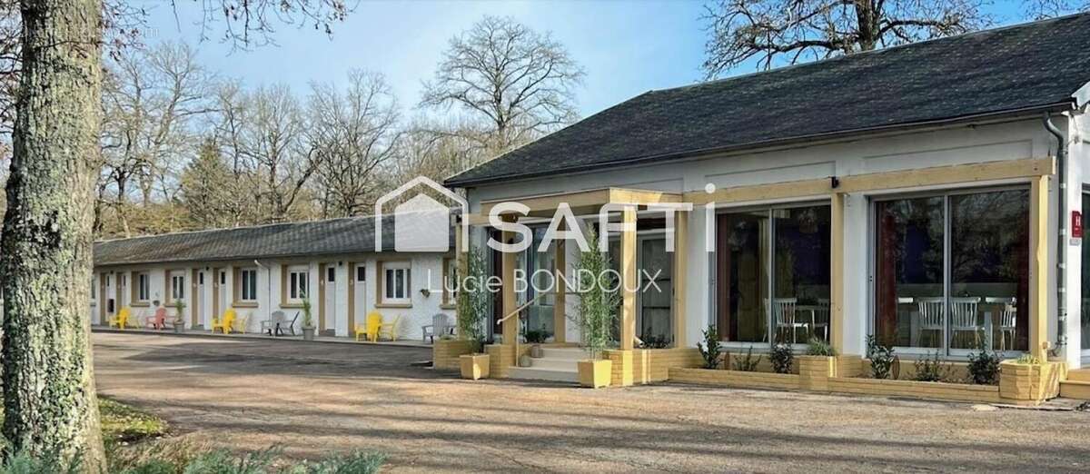 Photo 9 - Commerce à MESVES-SUR-LOIRE