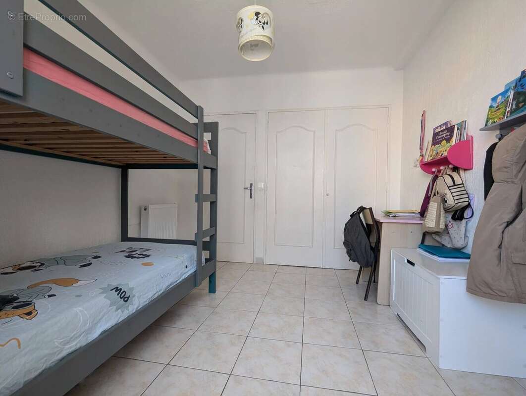 Appartement à VALLAURIS