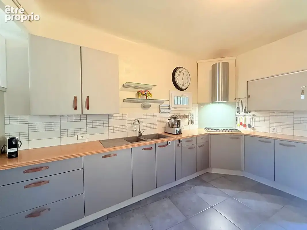 EXCLUSIVITE VEDENE Maison avec très bel extérieur et garage - photo 3