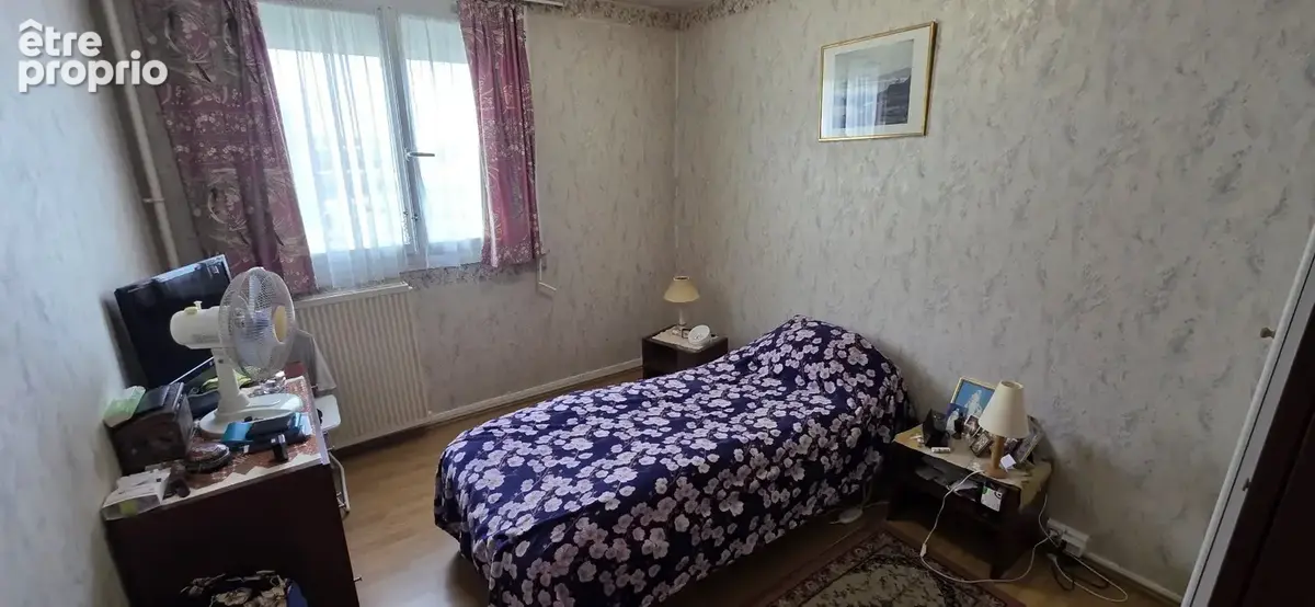 POITIERS  Appartement  T4  3ch.Balcon . Ascenseur . Parking - photo 10