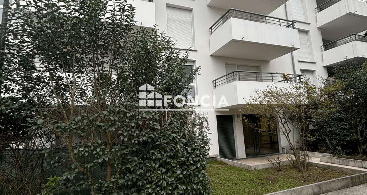 Appartement t2 avec terrasse et parking sous- sol - photo 5