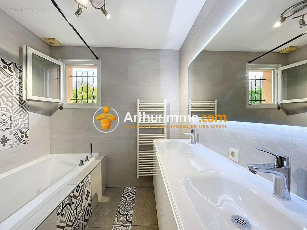 Maison à SAINT-CHEF