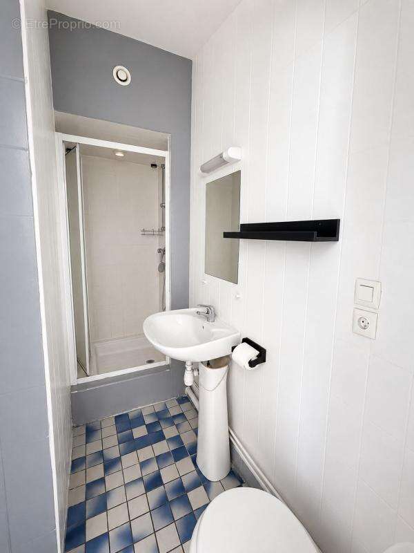 À VENDRE – Studio au 1er étage à Étampes, quartier Saint-Pierre - photo 5