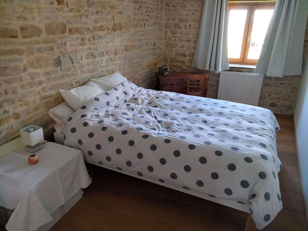 Maison à PARAY-LE-MONIAL