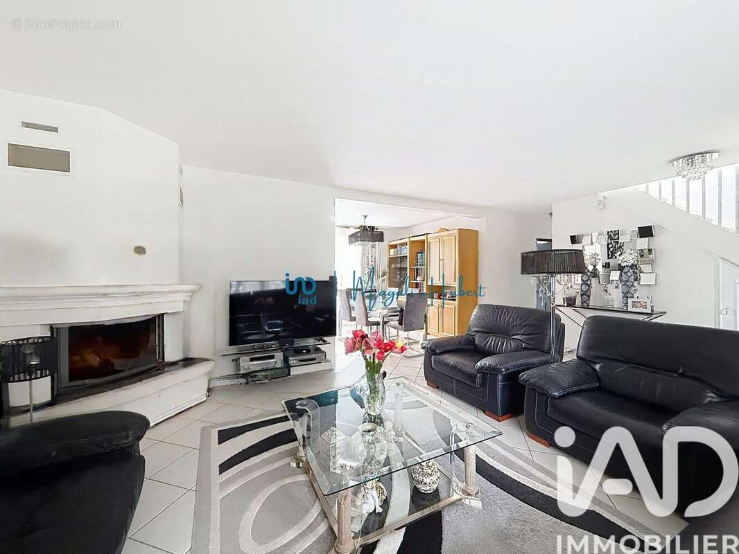 Photo 3 - Maison à MENNECY