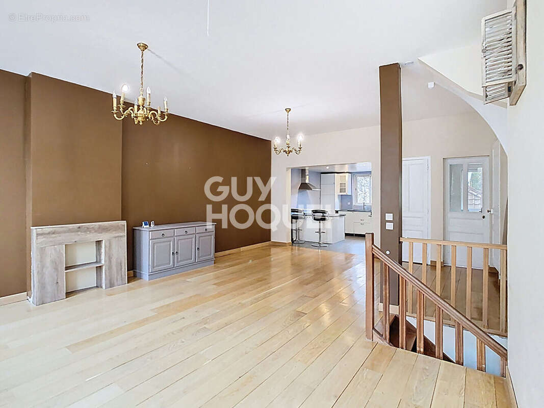 Appartement à CREPY-EN-VALOIS