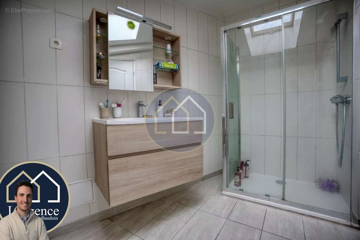 Appartement à MONDONVILLE-SAINT-JEAN