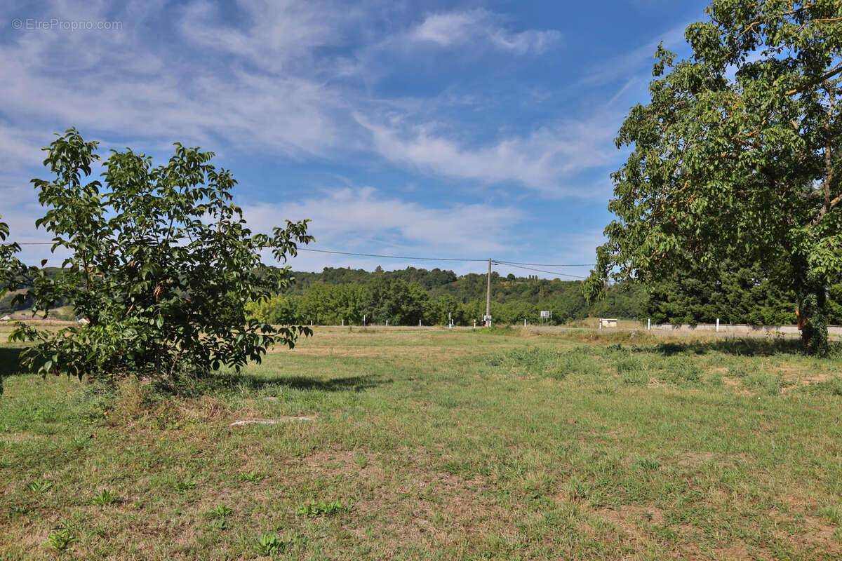 Terrain à BEAUVOIR-DE-MARC