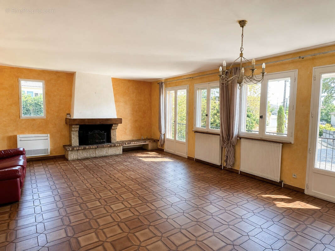 Maison T6 au grand calme avec piscine - photo 4