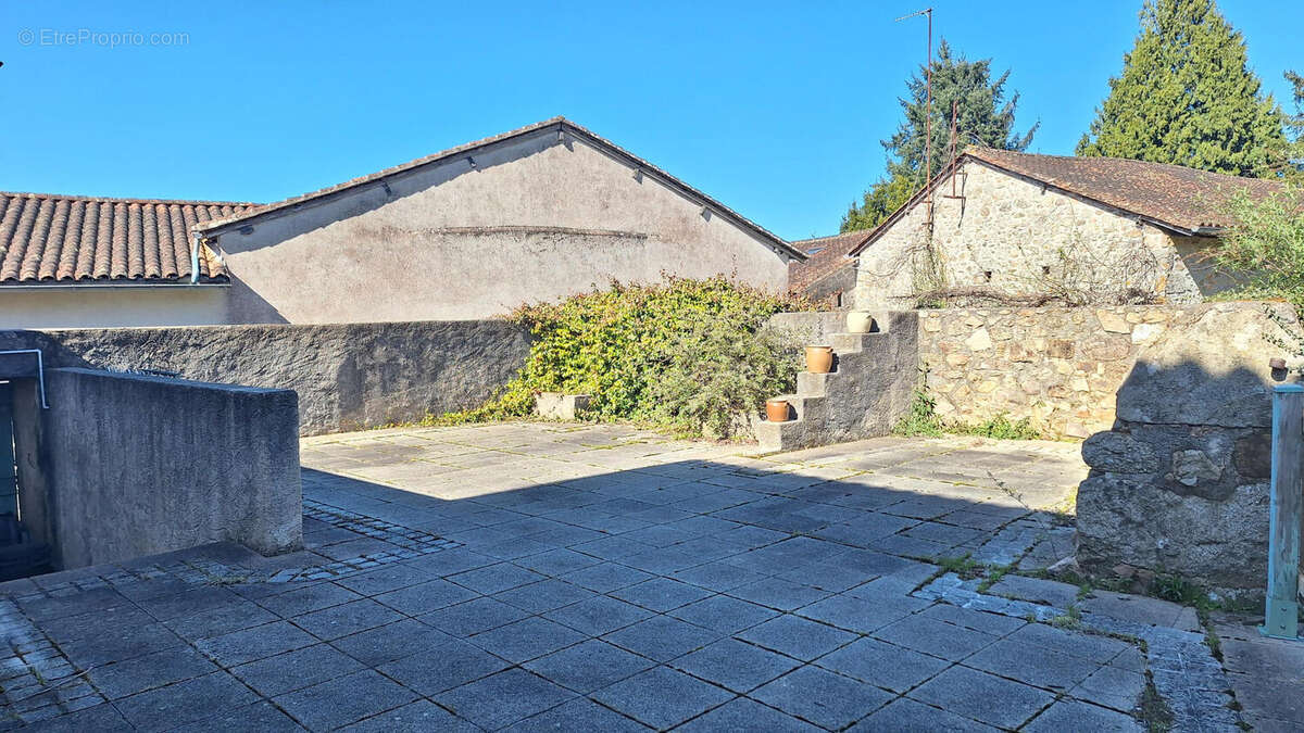 20260317_142232 - Maison à SAVIGNAC-DE-NONTRON