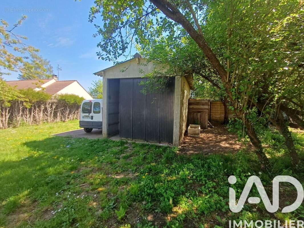 Photo 3 - Maison à VILLEBLEVIN