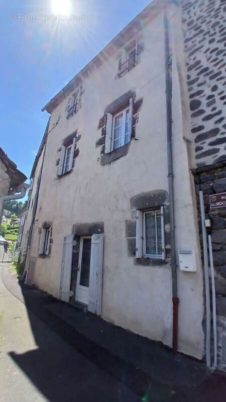 Appartement à PIERREFORT