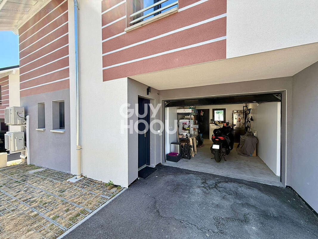 Maison à VIVIERS-DU-LAC