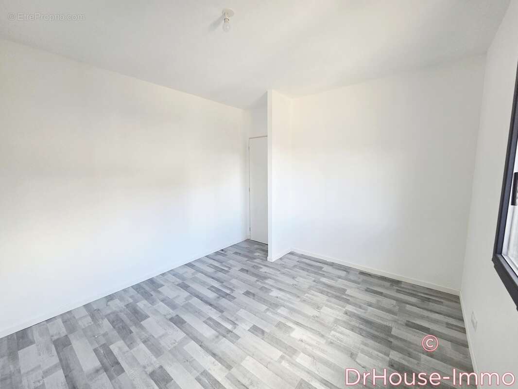 Maison à SAINT-CHINIAN