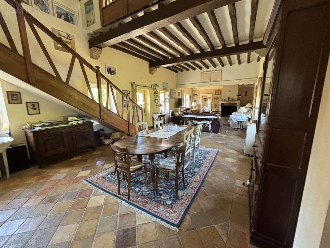 Maison à FAVIERES