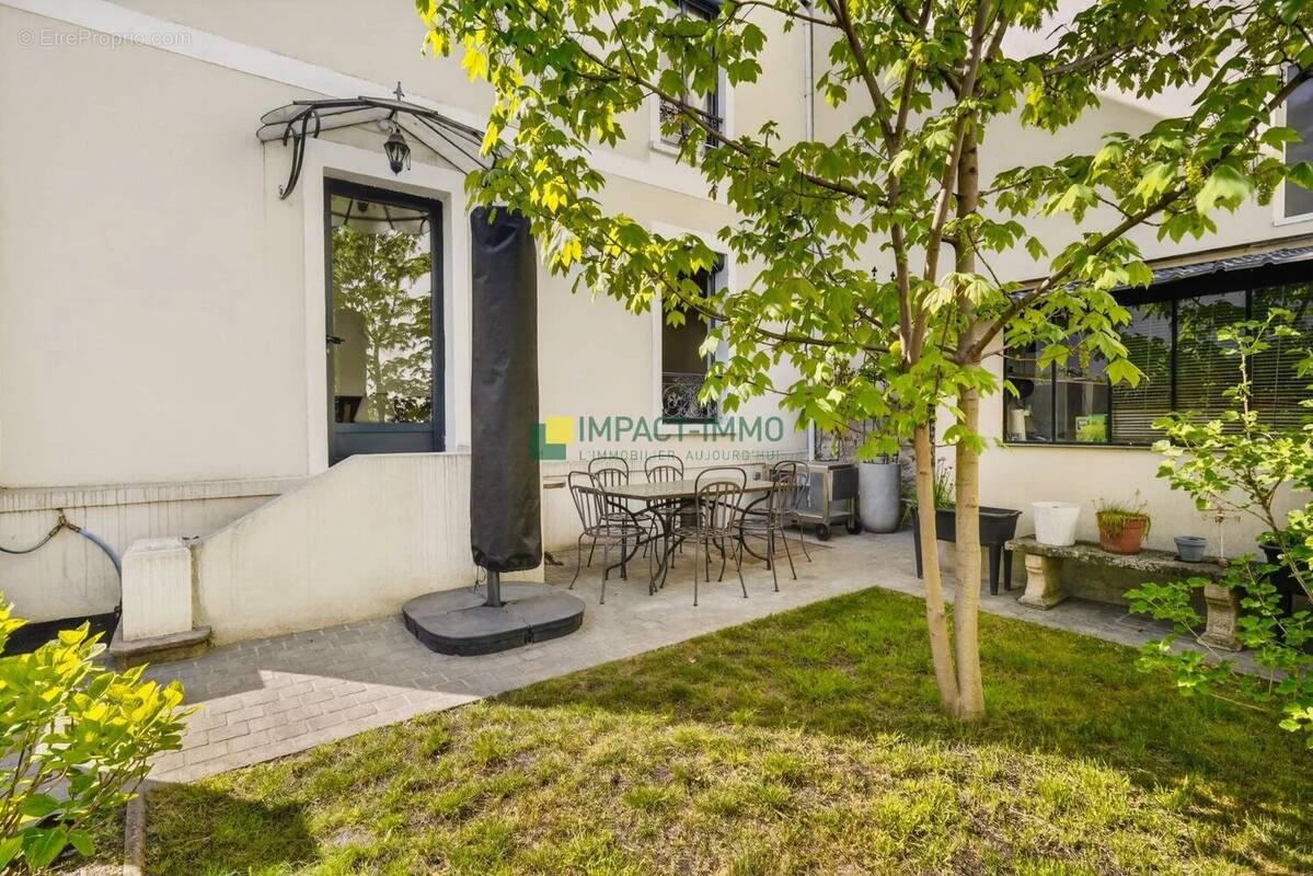 Maison à COLOMBES