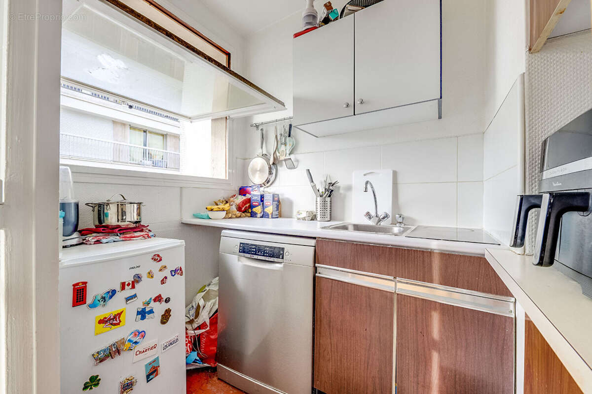 Appartement à PARIS-14E