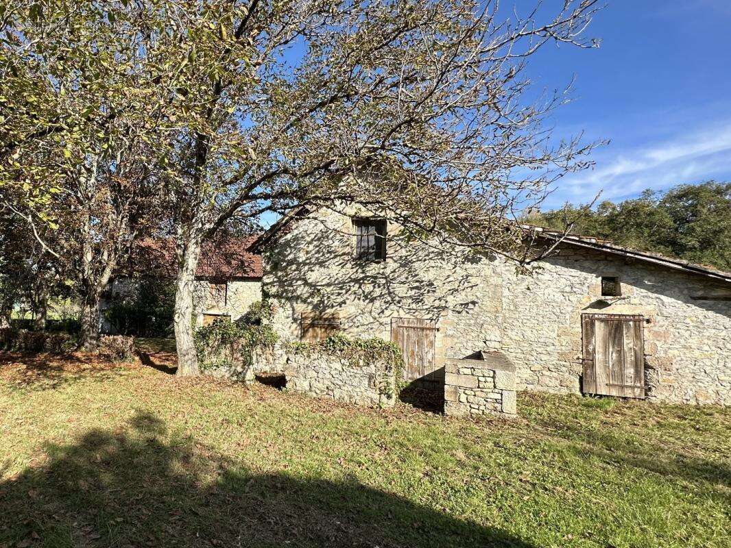 Maison à CREYSSE