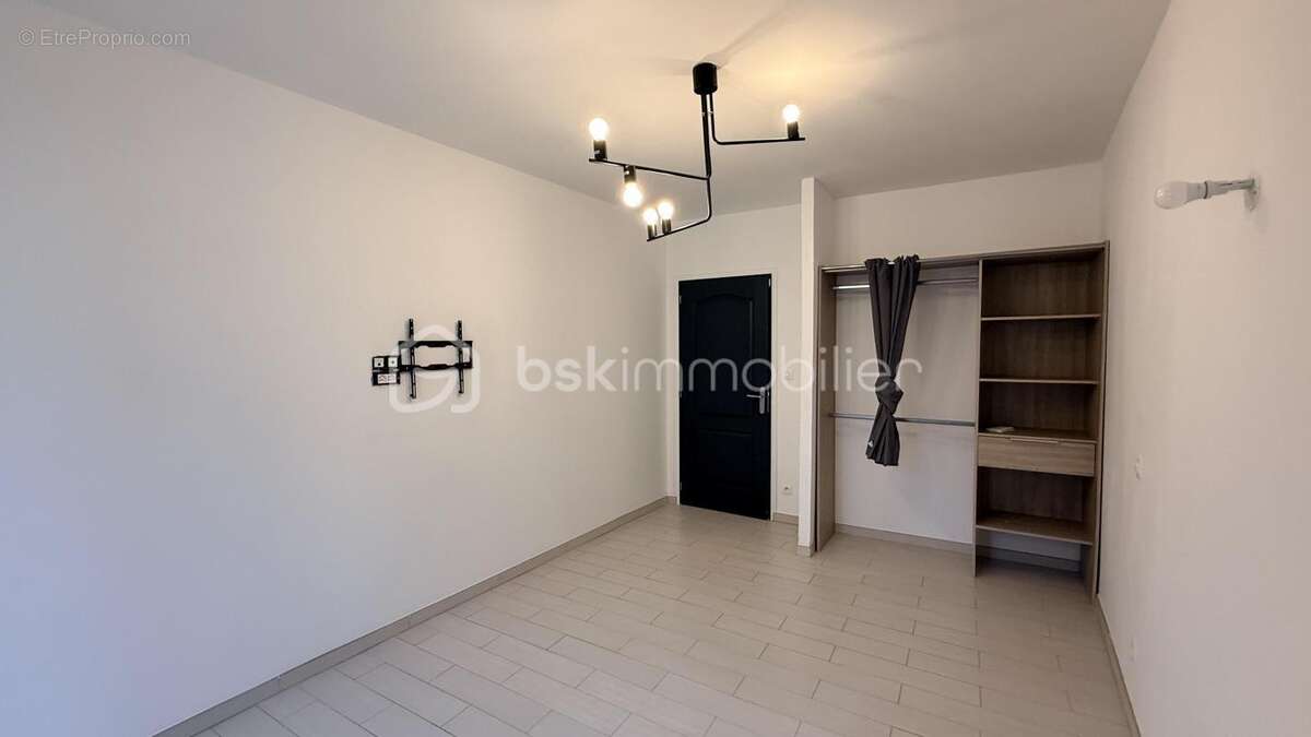 Appartement à THEZAN-LES-BEZIERS