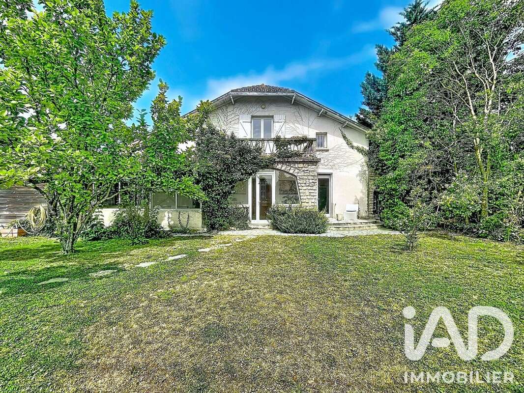 Maison 324 m² à Montauban  - photo 2