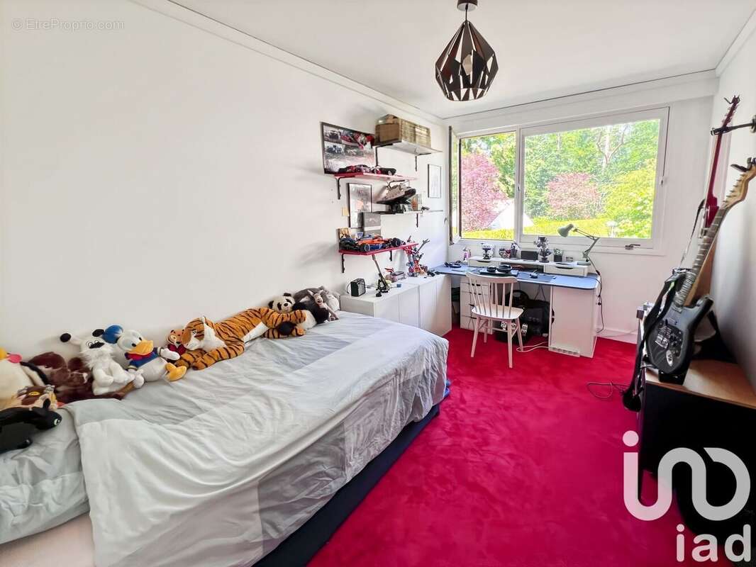 Photo 9 - Appartement à LA CELLE-SAINT-CLOUD