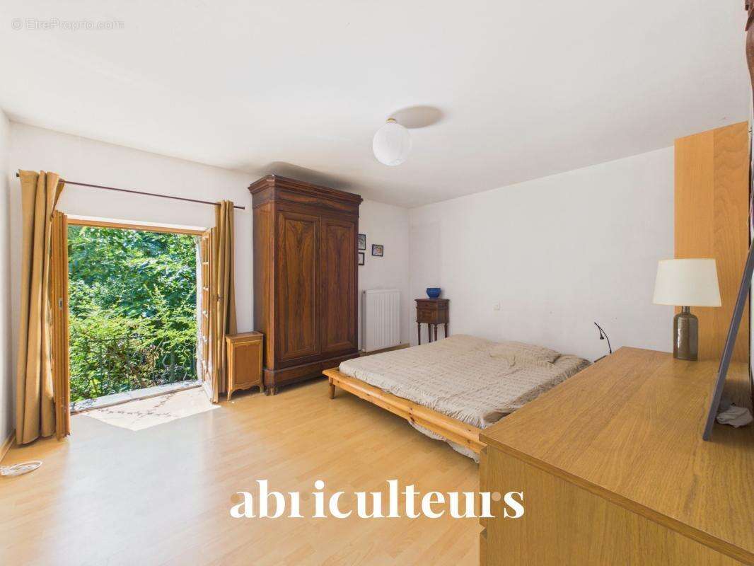 Mas provençal de 310 m² avec piscine et parc arboré de 7 880 m² — PNR des Alpilles - photo 11