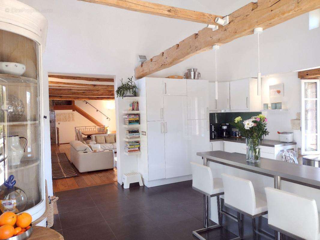 Maison à CAHUZAC-SUR-VERE