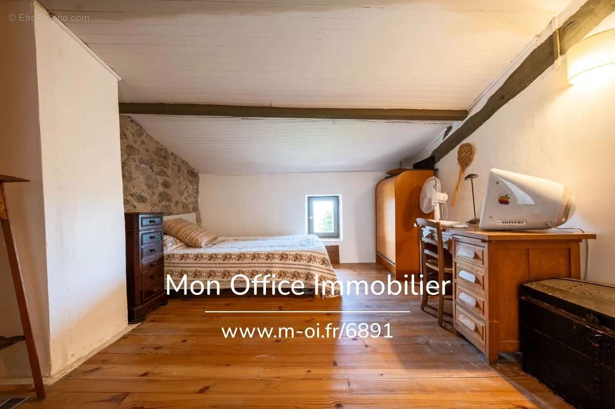 Référence : 6891-SJO - Maison provençale en pierre au coeur du village de St-Julien (83560): 4 chambres - véranda- piscine- cave - photo 24
