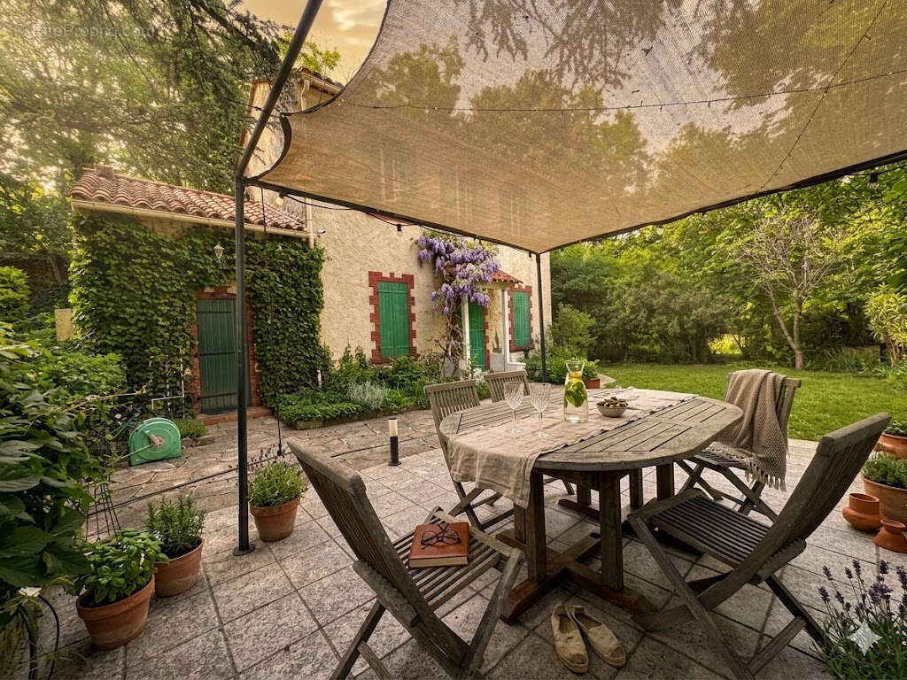 Maison à MIRABEAU